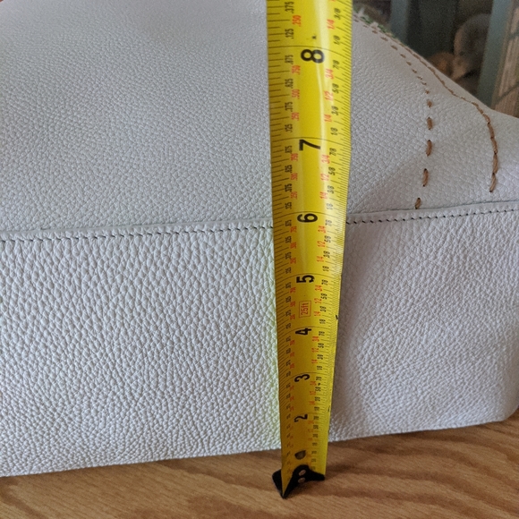 Kate Spade tote - Picture 3 of 8